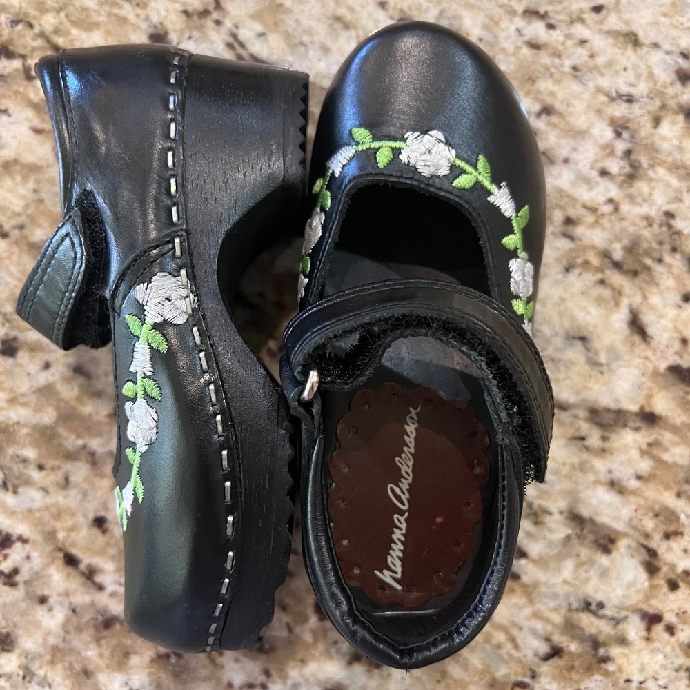 VINTAGE HANNA ANDERSSON MARY JANE CLOGS black Leather!! Fit like toddler 6.5!!!